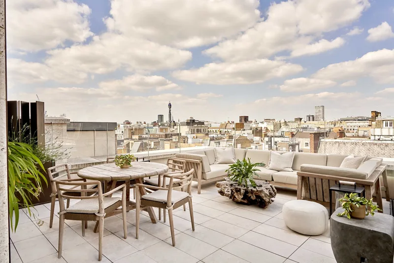 1 Hotel Mayfair, hotel at 3 Berkeley Street in Westminster, London