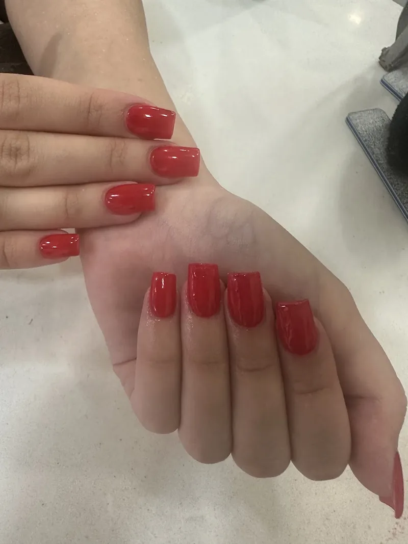 Diamond Nail Spa, beauty salon at 332 Mare Street in Hackney, London